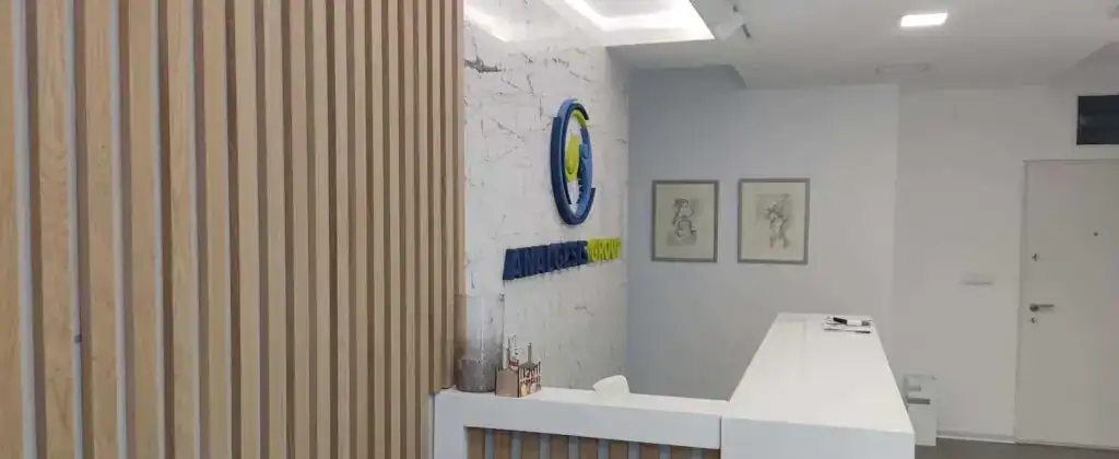 galerija-radova-adaptacija-prostora-beograd-vracar-poslovni-prostor-medicinska-ordinacija-gipsarski-radovi-pult